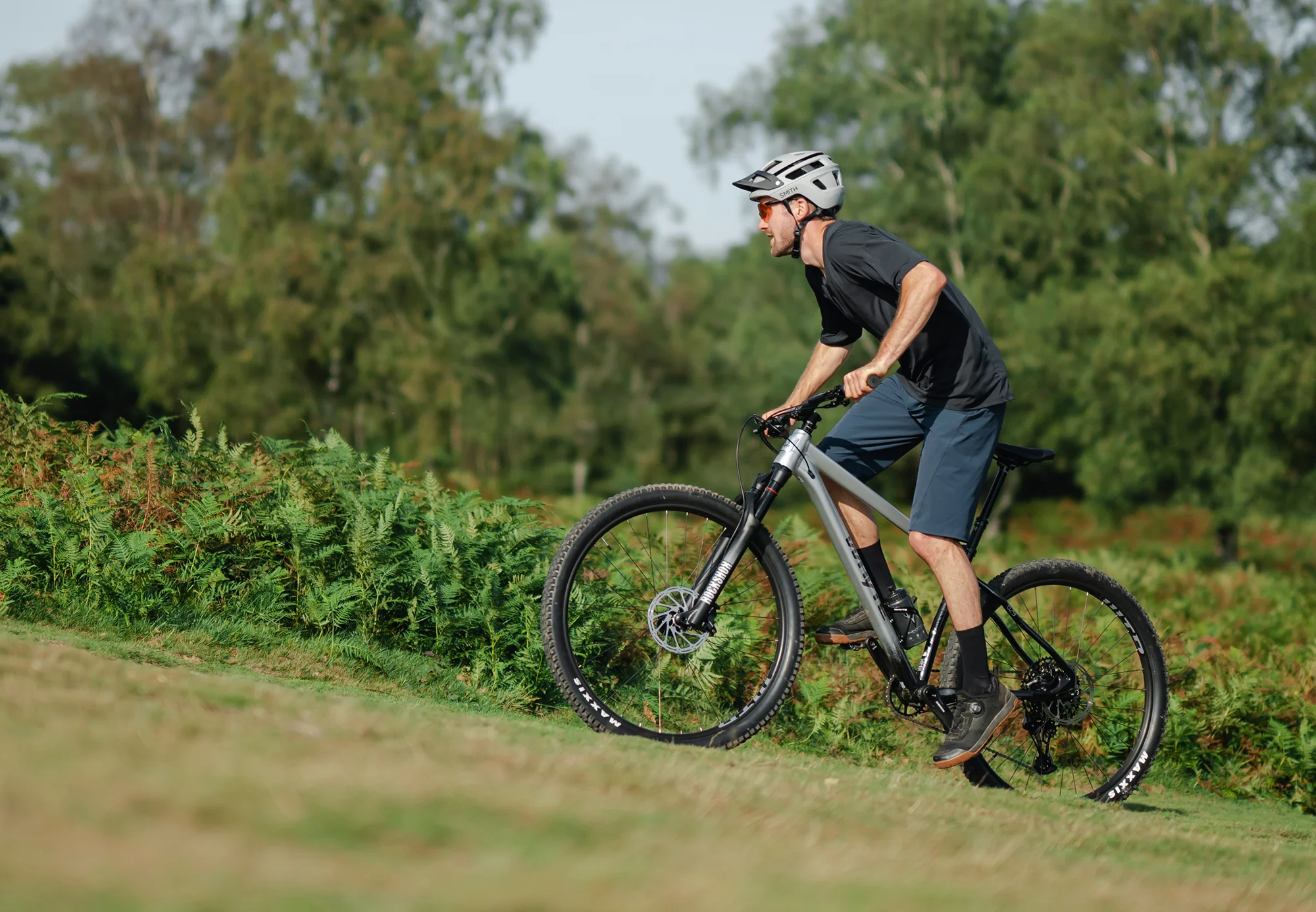 629  trail mountain bike - Image 9
