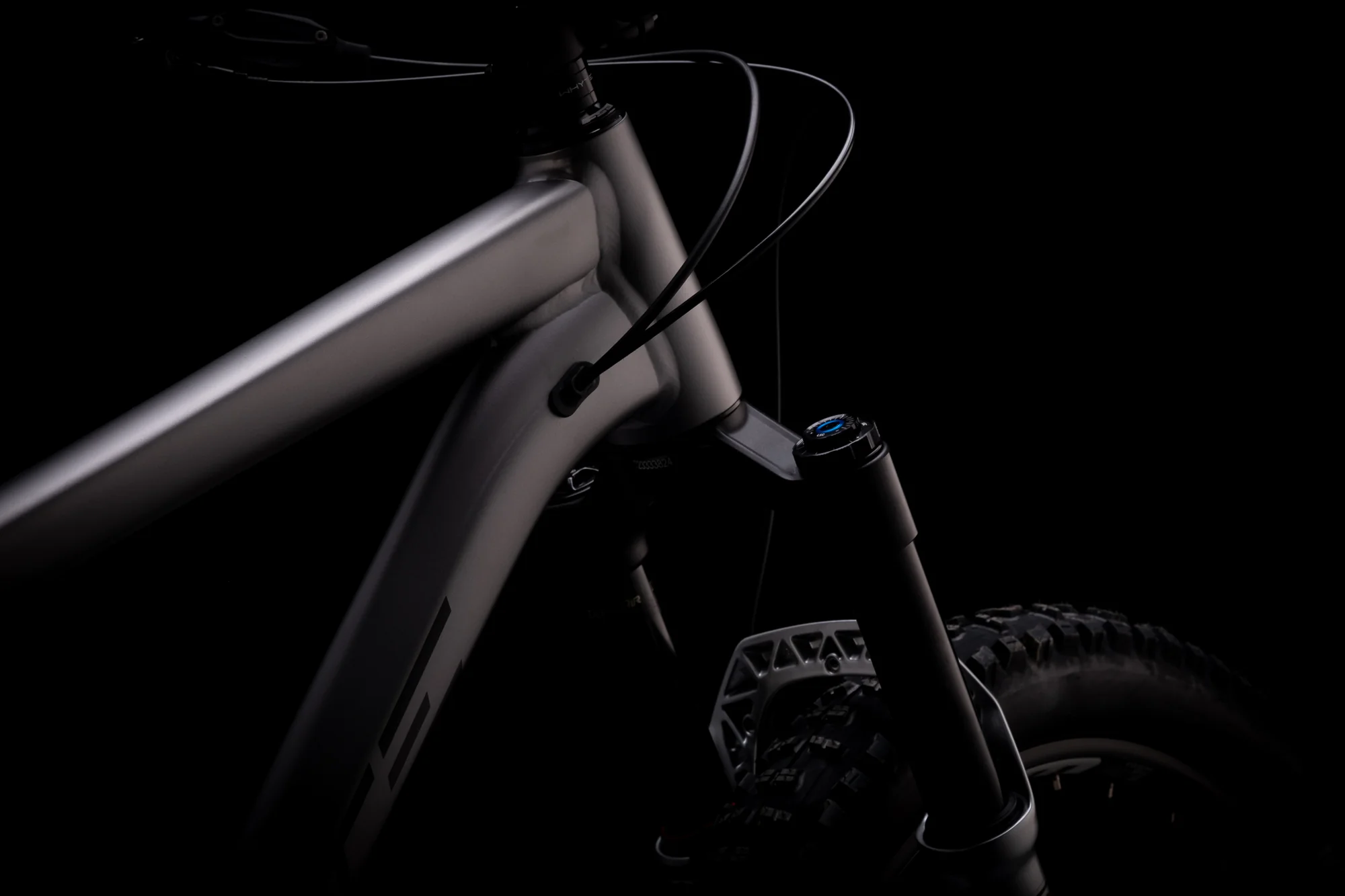 909 X Enduro Hardtail Bike - Image 3