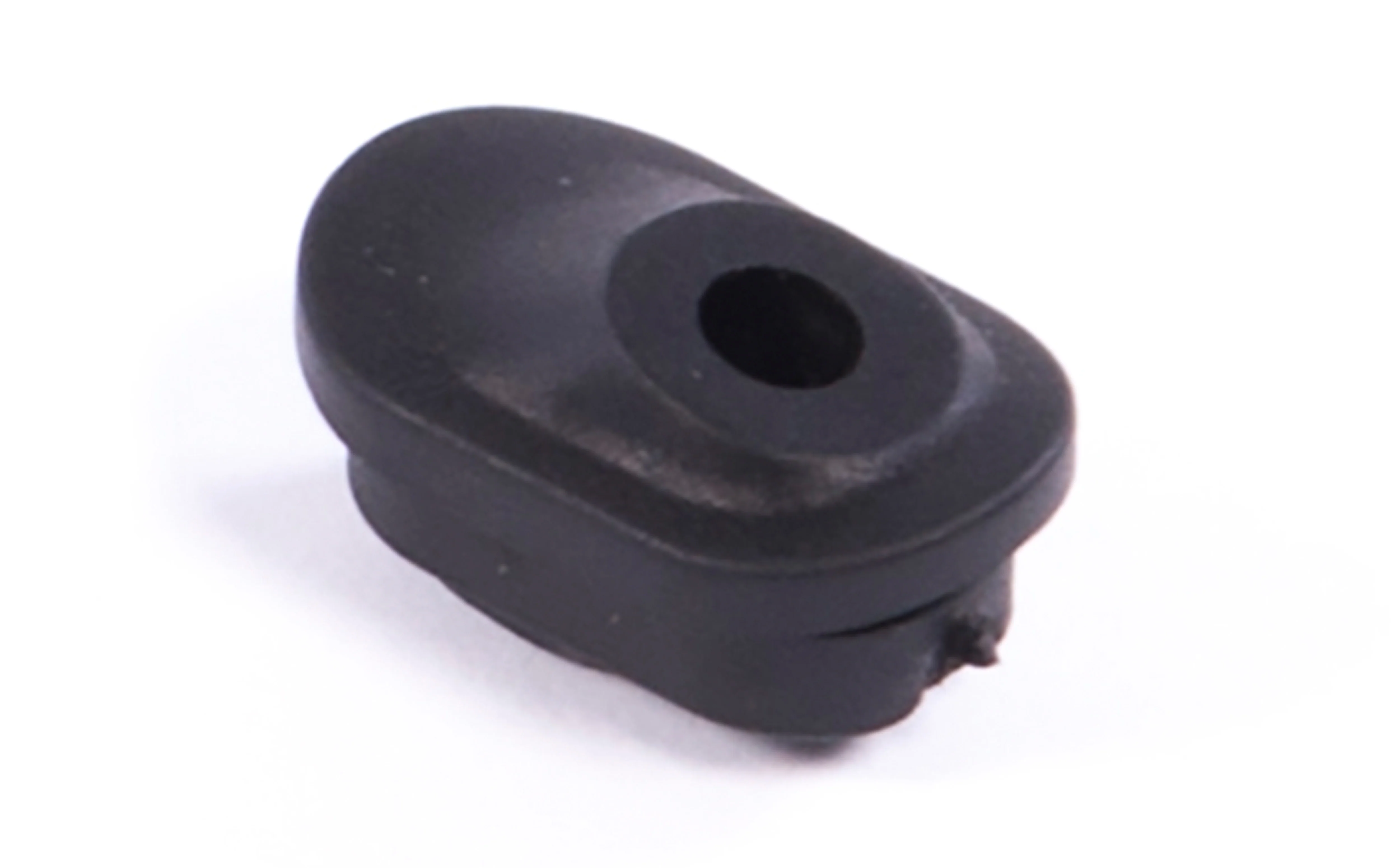 Cable routing grommets - Image 9