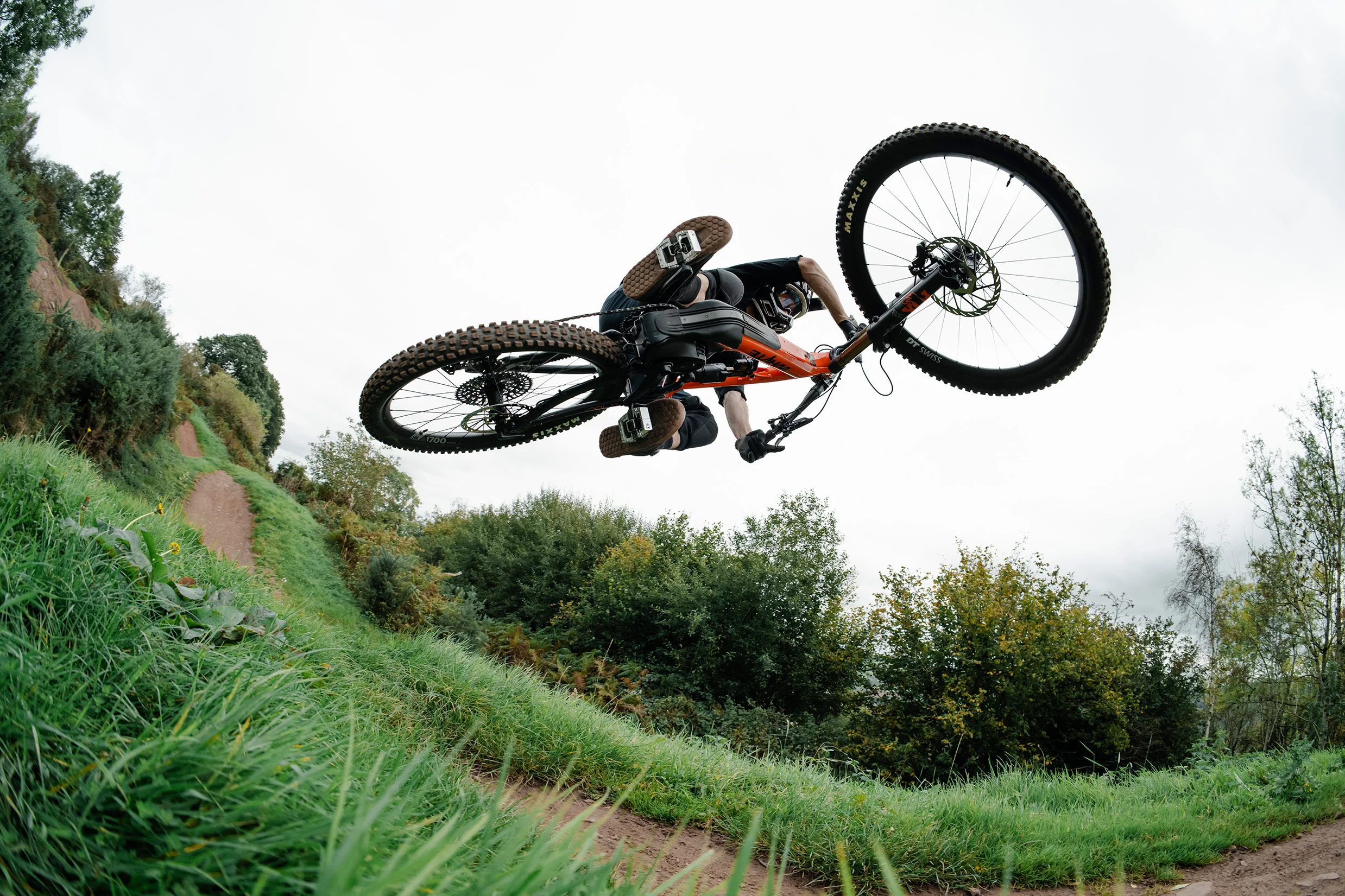 E-180 RSX  super e-enduro/gravity electric mountain bike - Image 3