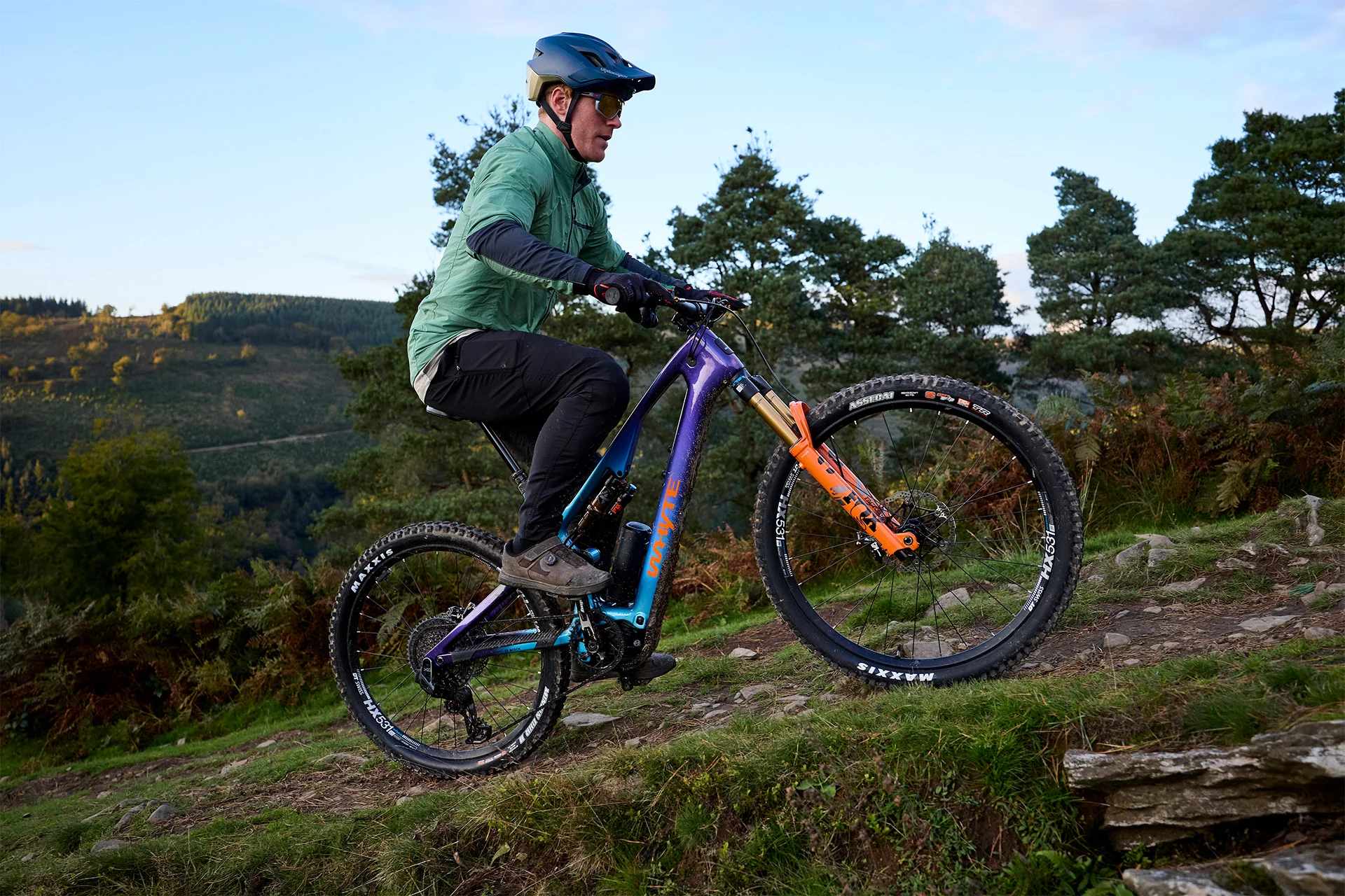 ELyte EVO Stag Works Trail/enduro electric mountain bike - Image 11
