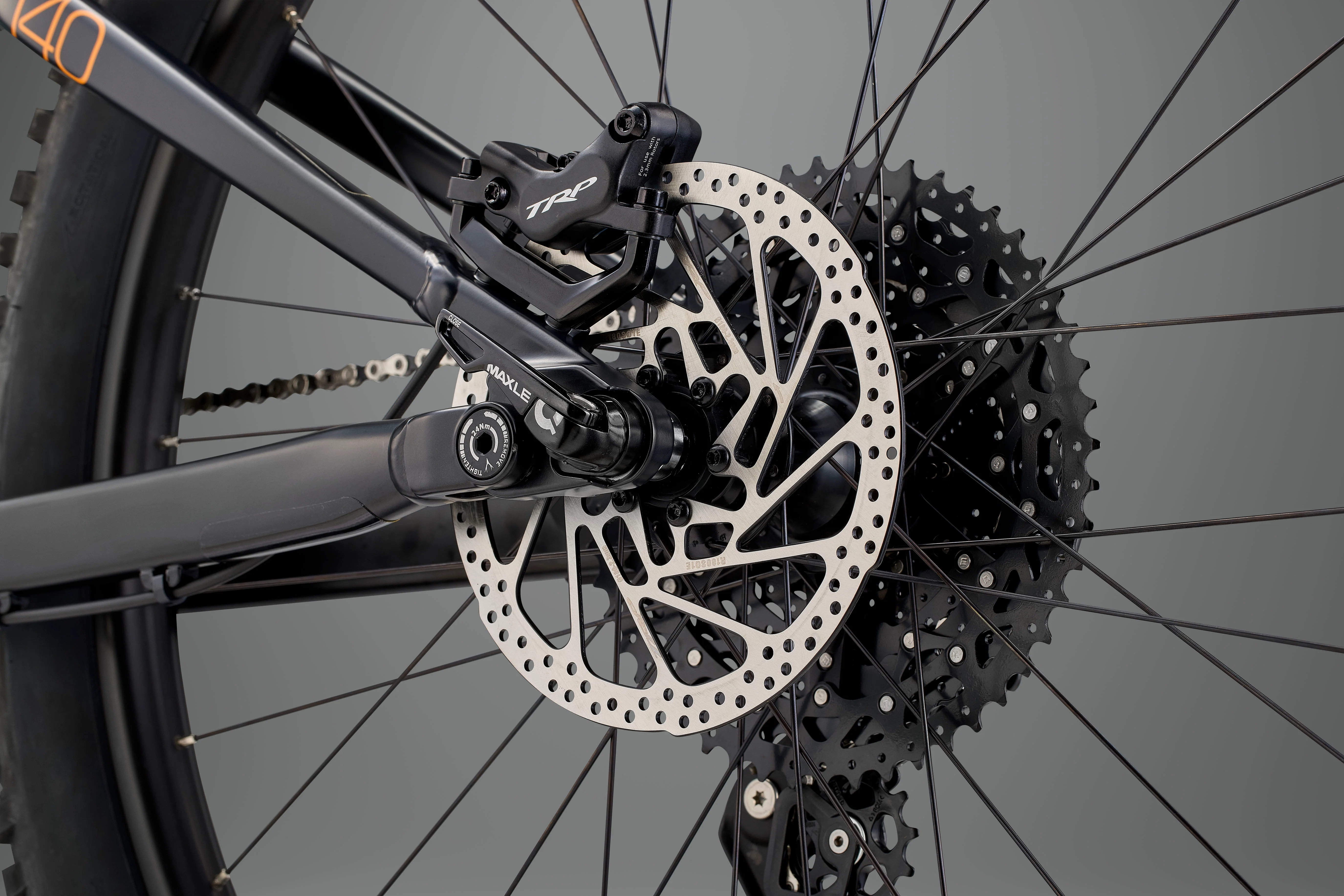 T-140 27  Junior trail full suspension bike - Image 6