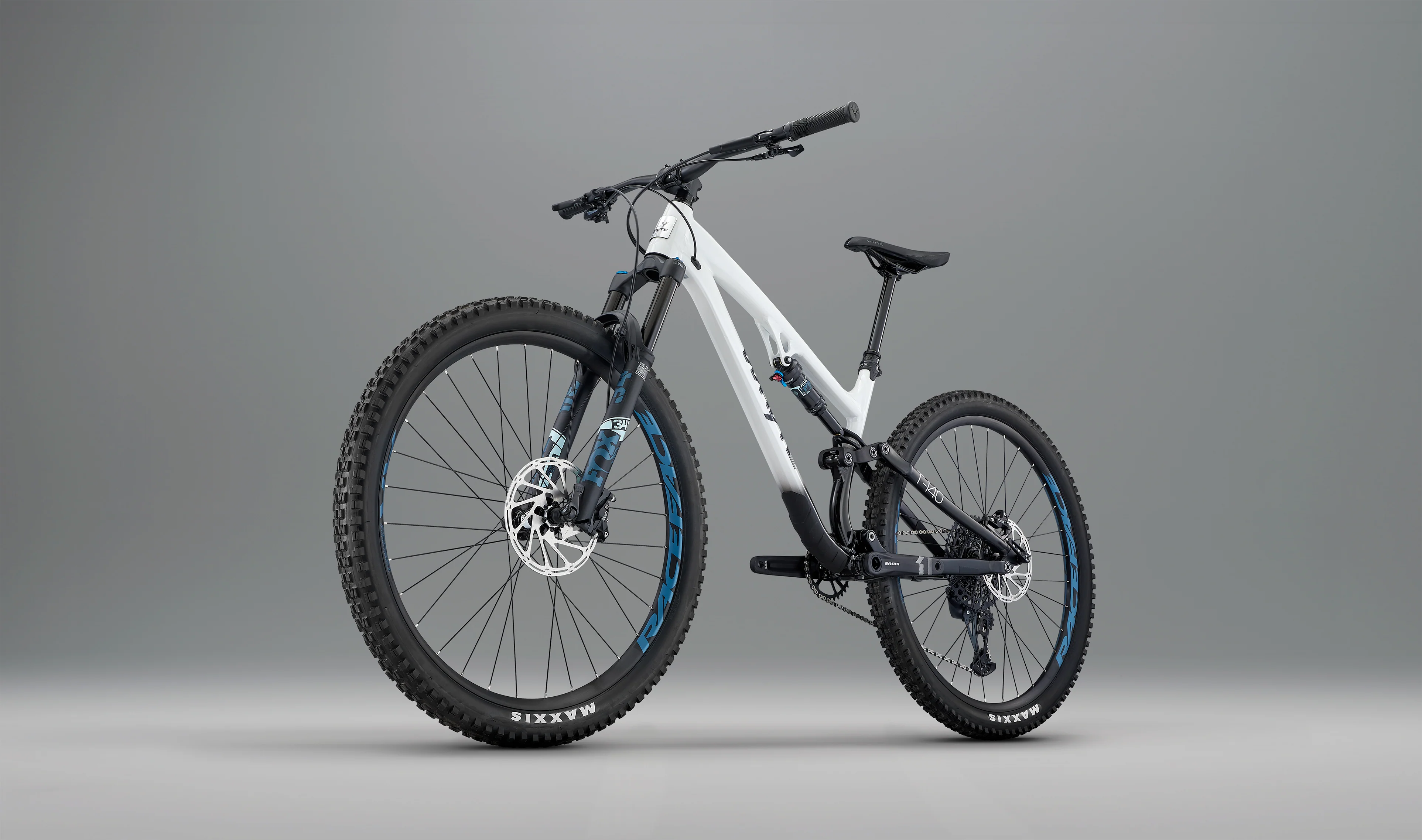 T-140 RS  trail mountain bike - Image 3