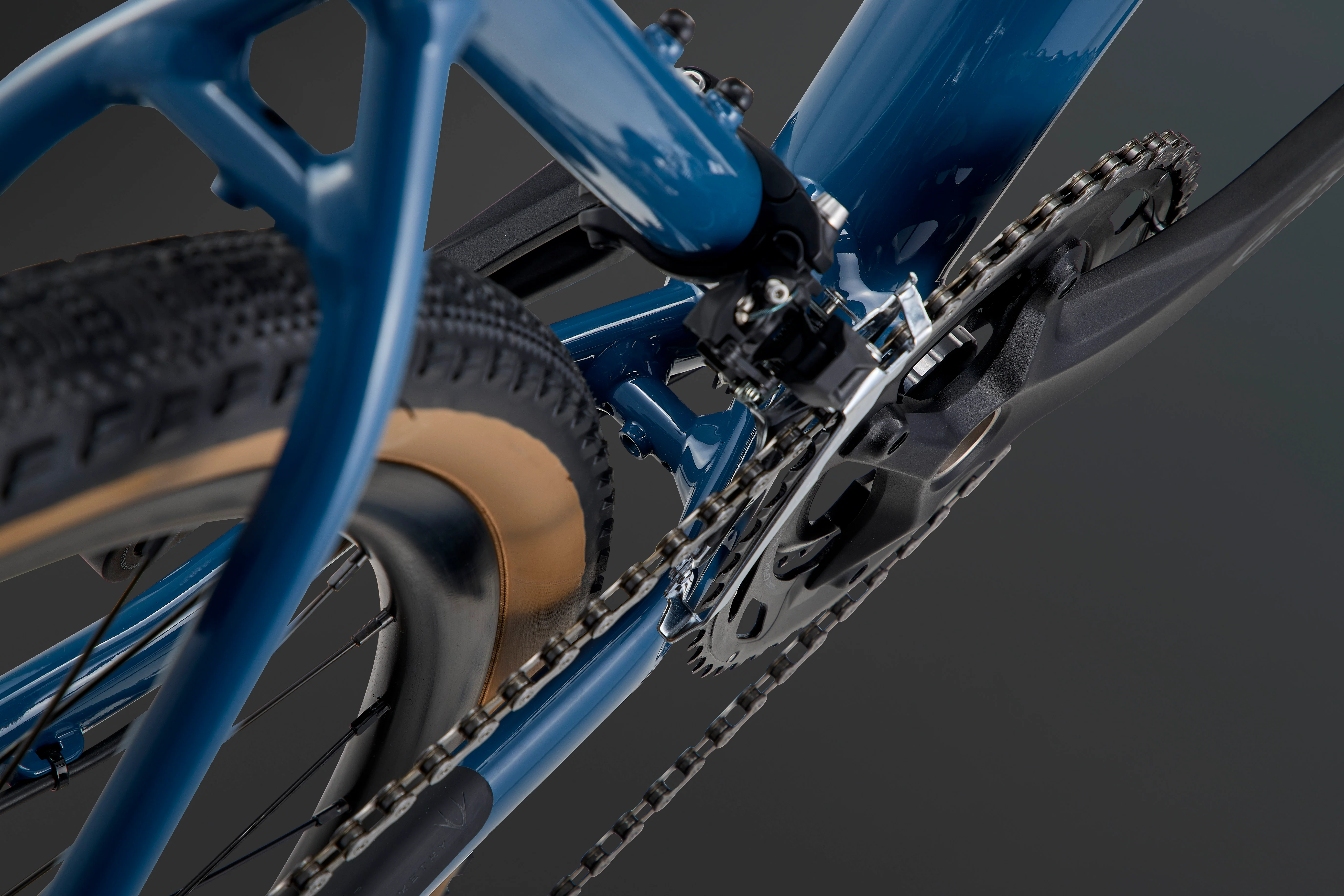 Tourus  light gravel & utility bike - Image 9